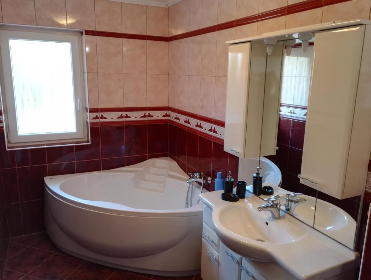 Risika Apartmani Kültér fotó